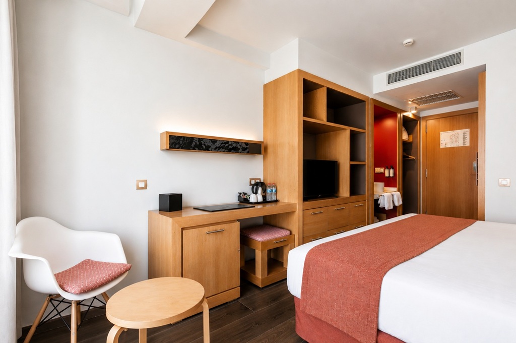 Doble Hotel VM Príncep ba&ntilde;o